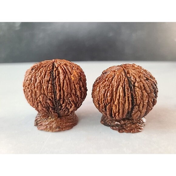 Vintage Walnut Pit Shaped Handpainted Floral Salt And Pepper Shakers, READ - Picture 6 of 10